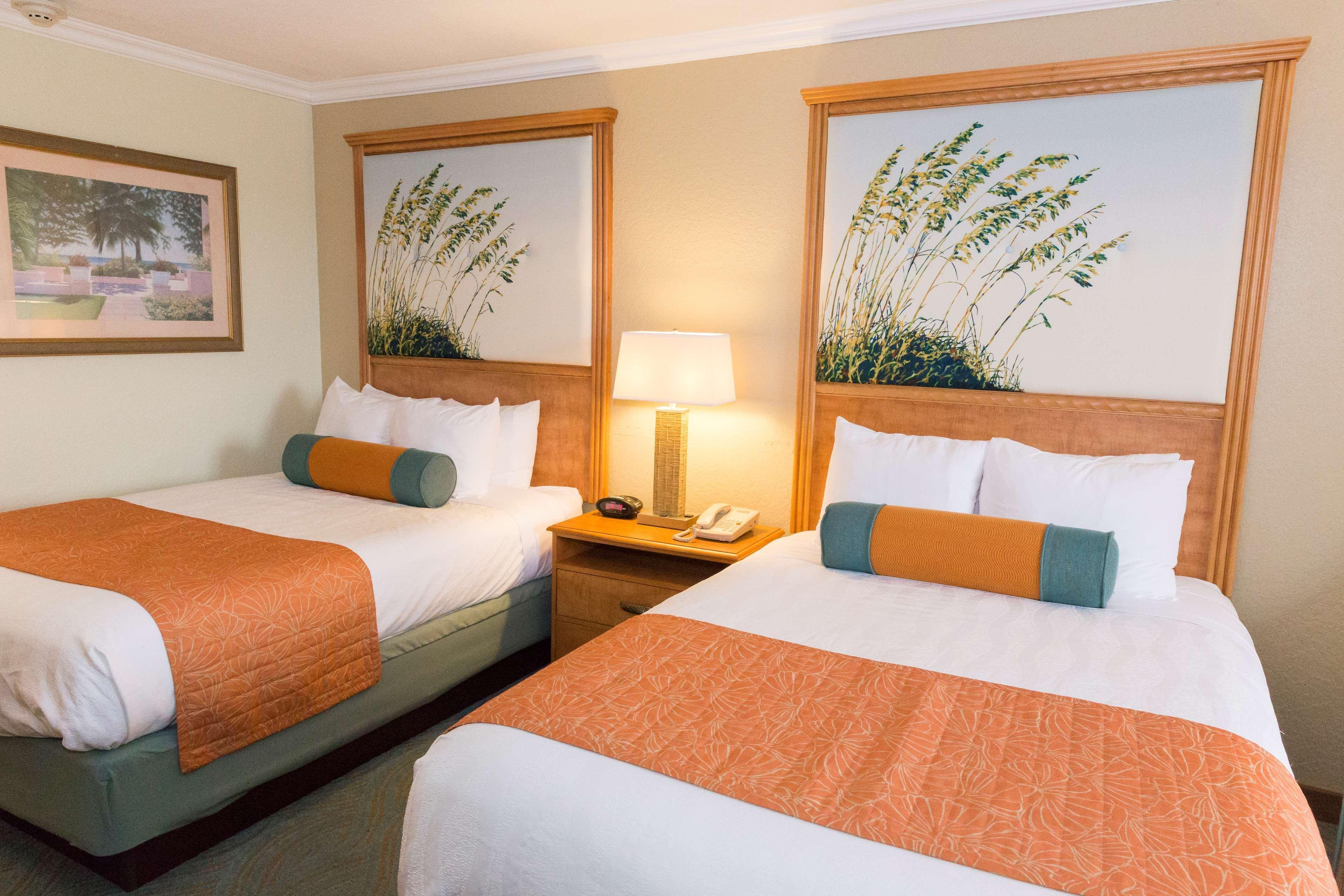 Spark By Hilton Sarasota Siesta Key Gateway Exterior photo