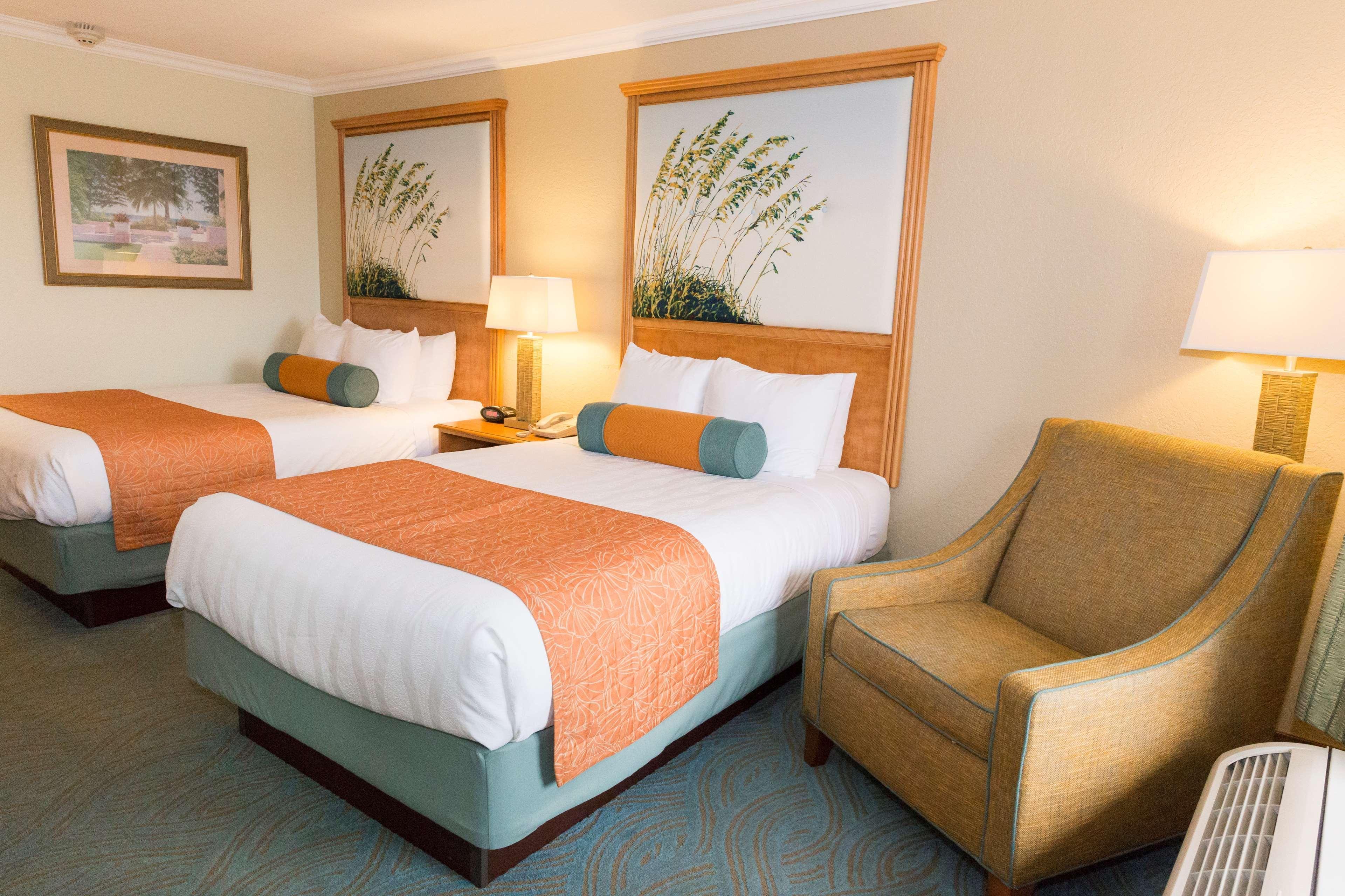 Spark By Hilton Sarasota Siesta Key Gateway Exterior photo