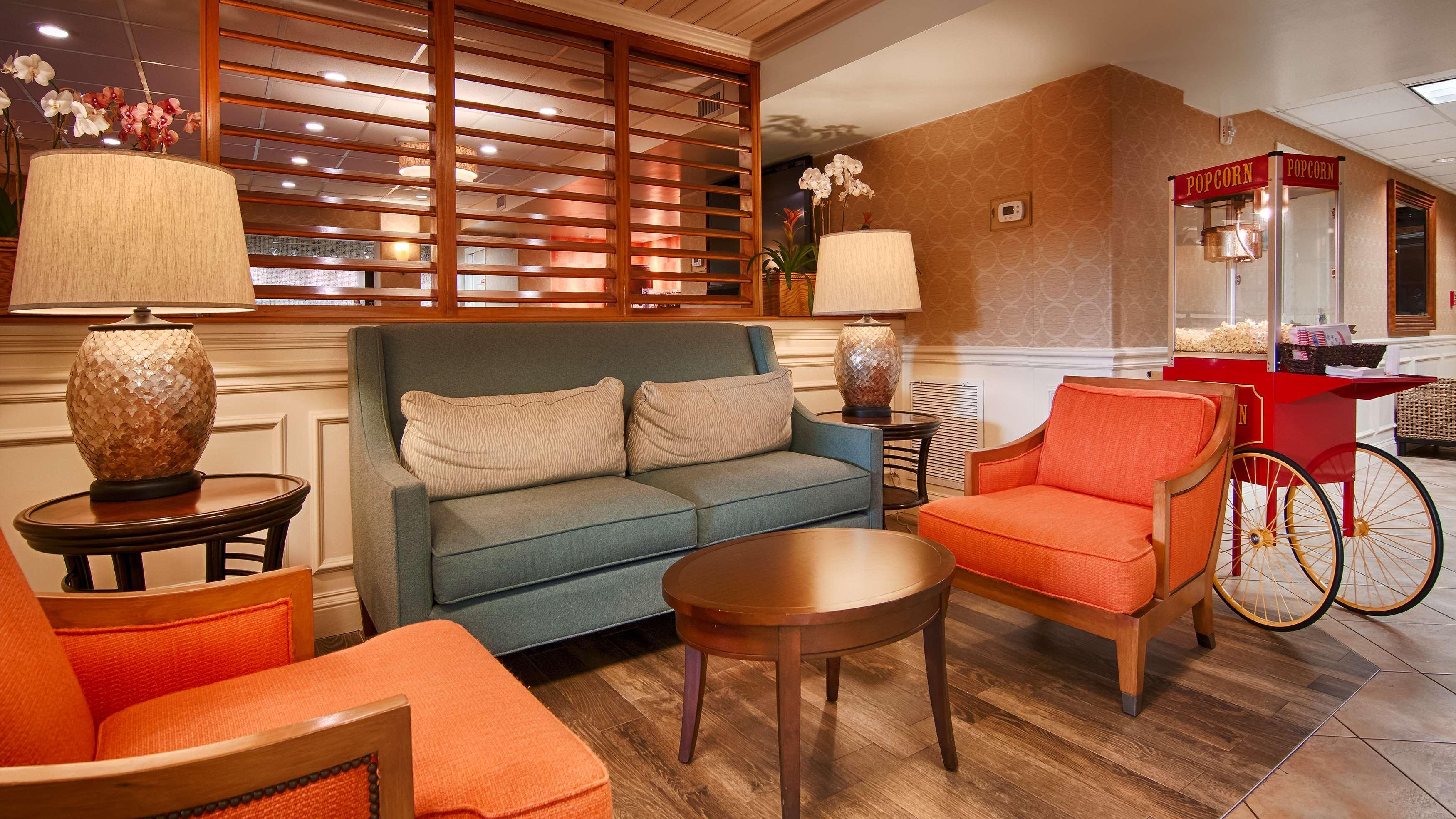 Spark By Hilton Sarasota Siesta Key Gateway Exterior photo